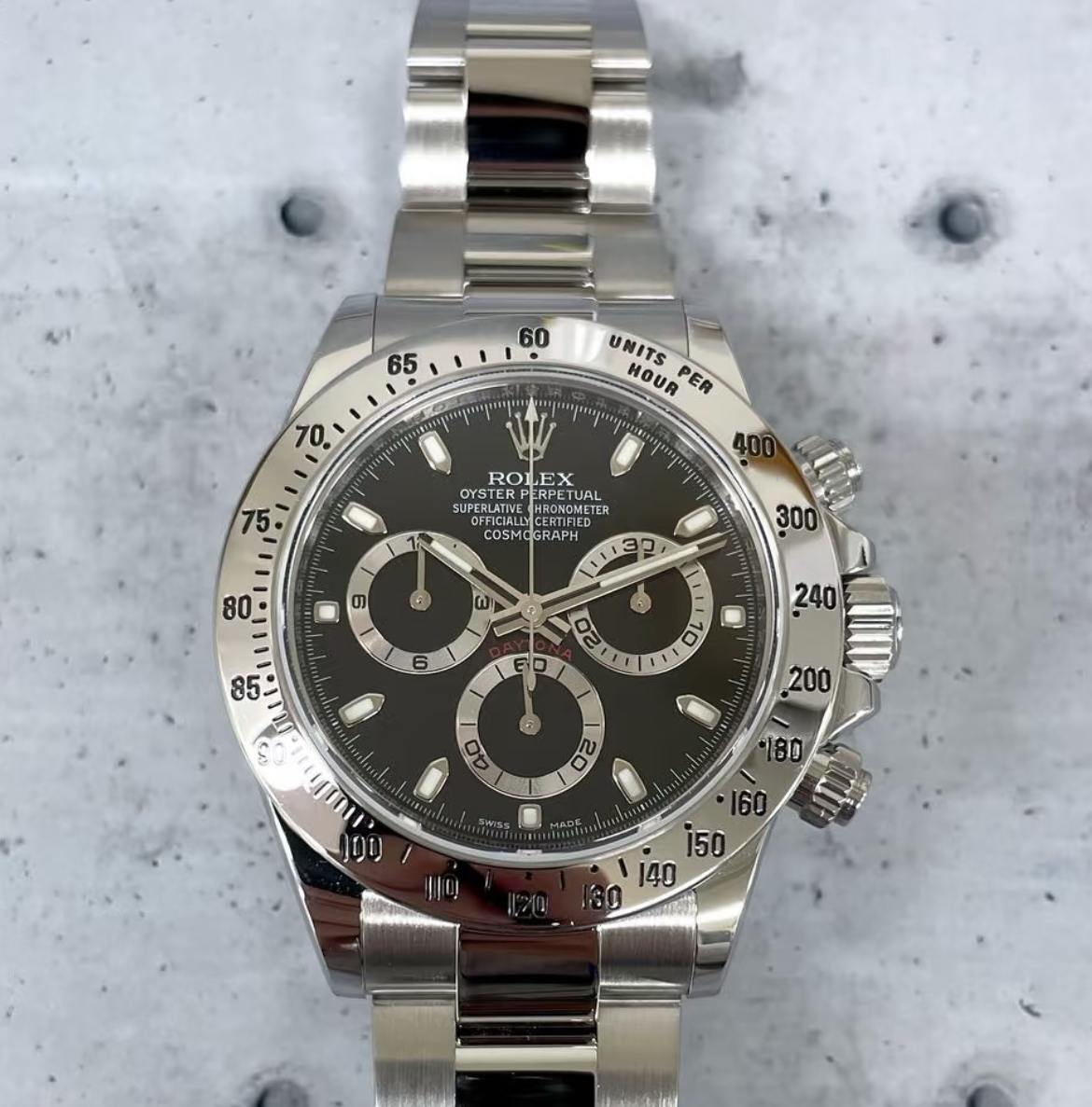 Refined watch in light